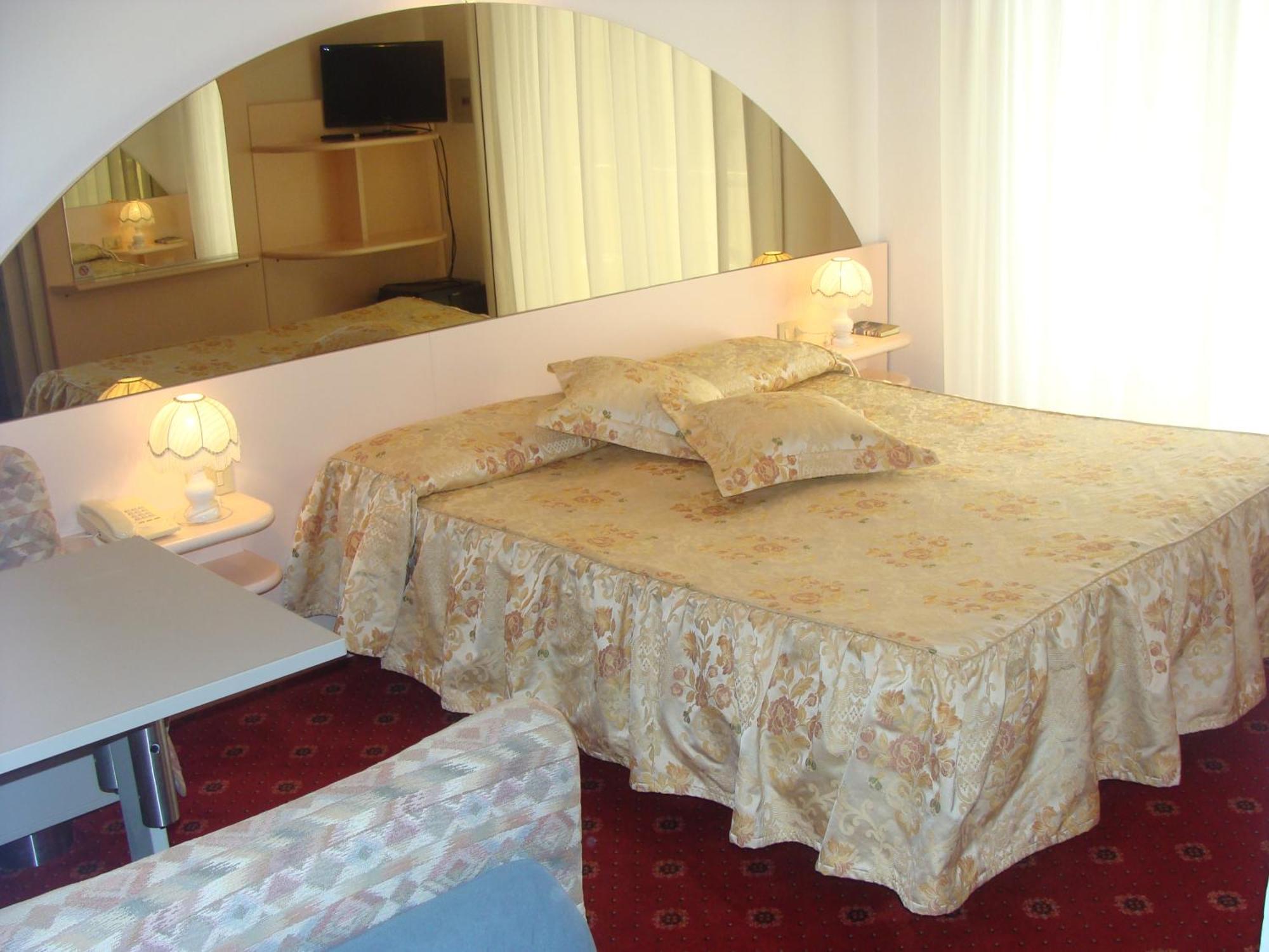 ליגננו סביאדורו Hotel Villa Luisa מראה חיצוני תמונה