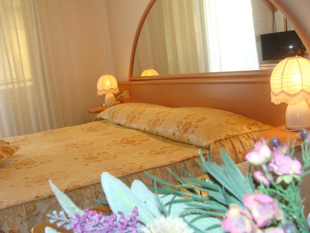 ליגננו סביאדורו Hotel Villa Luisa מראה חיצוני תמונה