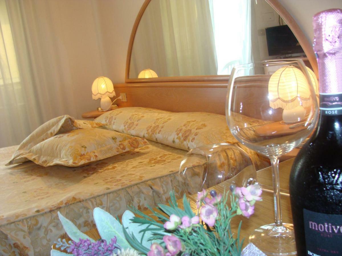 ליגננו סביאדורו Hotel Villa Luisa מראה חיצוני תמונה