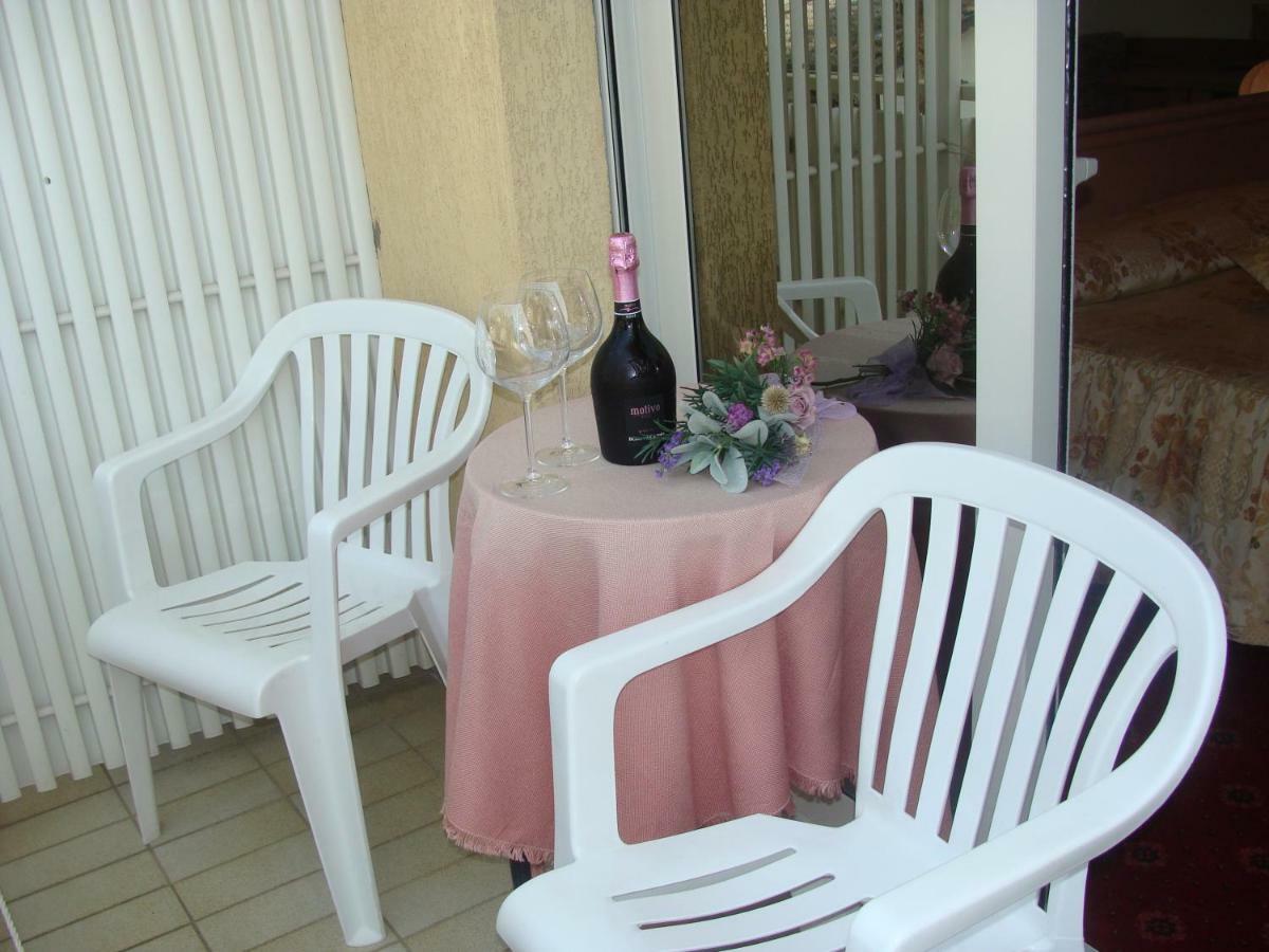 ליגננו סביאדורו Hotel Villa Luisa מראה חיצוני תמונה